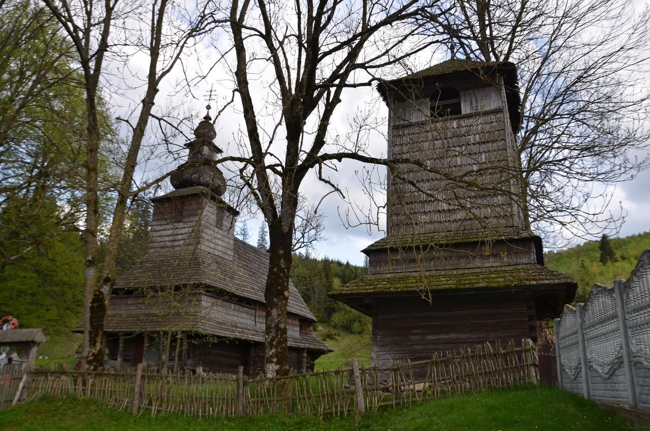 Gruen Hof Militray-Sadyba Hotel Huklyvyy Exterior photo